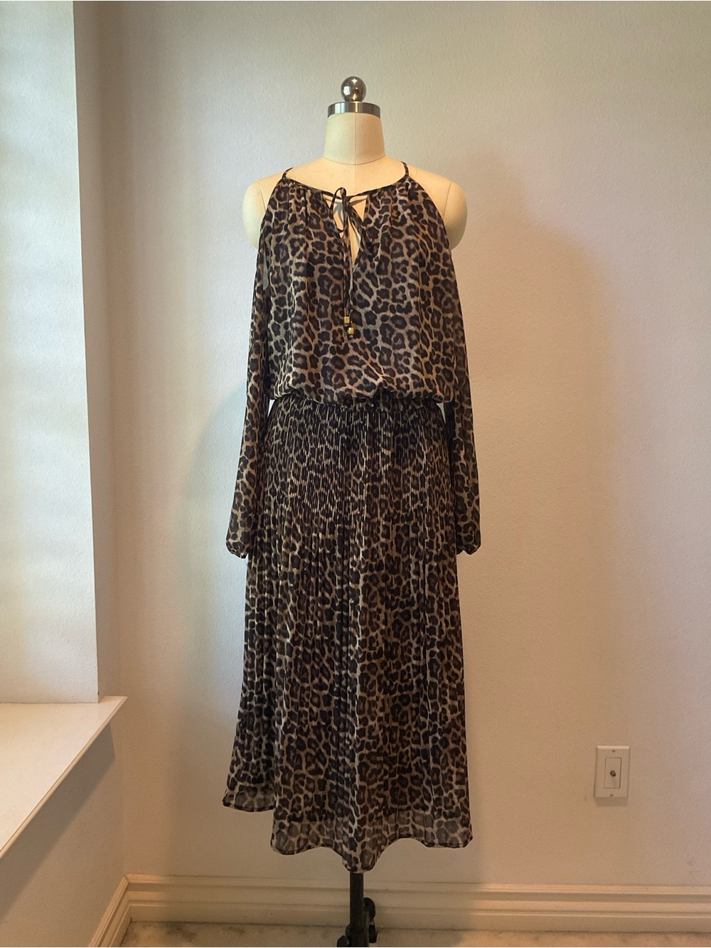 Michael Kors Leopard Print Cold-Shoulder Dress - animalprint holiday pleats